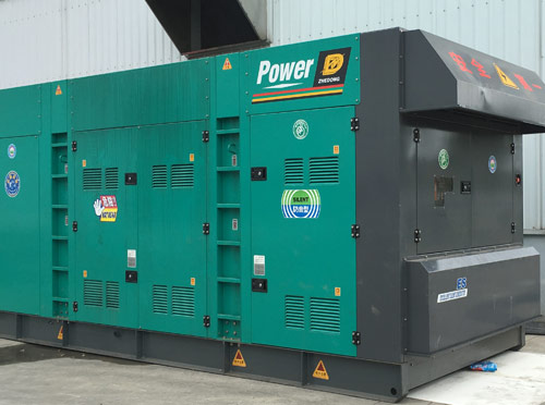 沅江升级发电机组的过程中需要注意哪些安全事项？