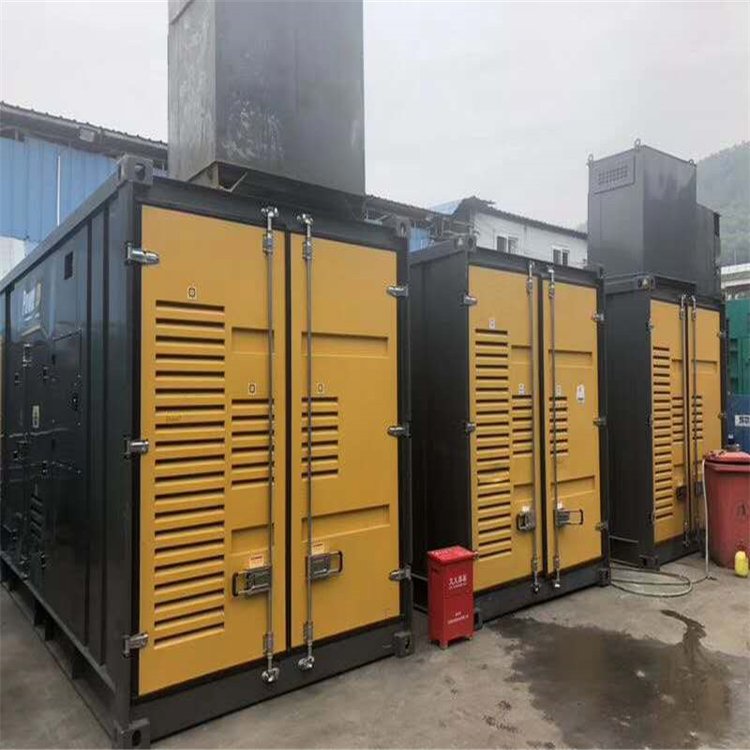 沅江温度变化对不同类型欠压保护装置的可靠性影响有何差异？