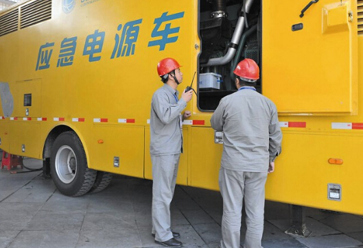 沅江如何清理被灰尘覆盖的机油散热器？